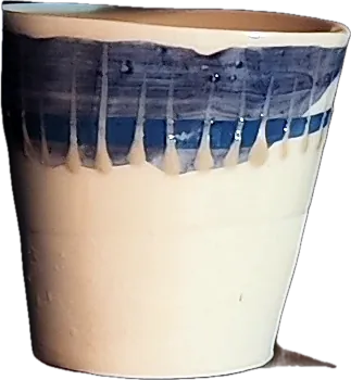 Becher mit Tropfenband