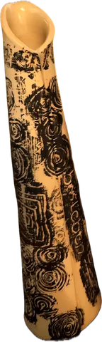 Hohe Spiralvase